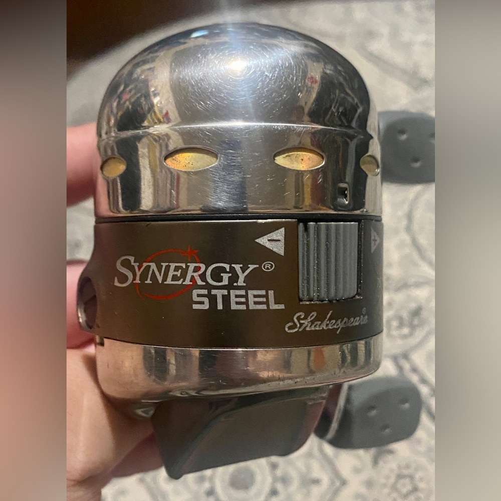 Shakespeare Synergy Steel 2001S REEL